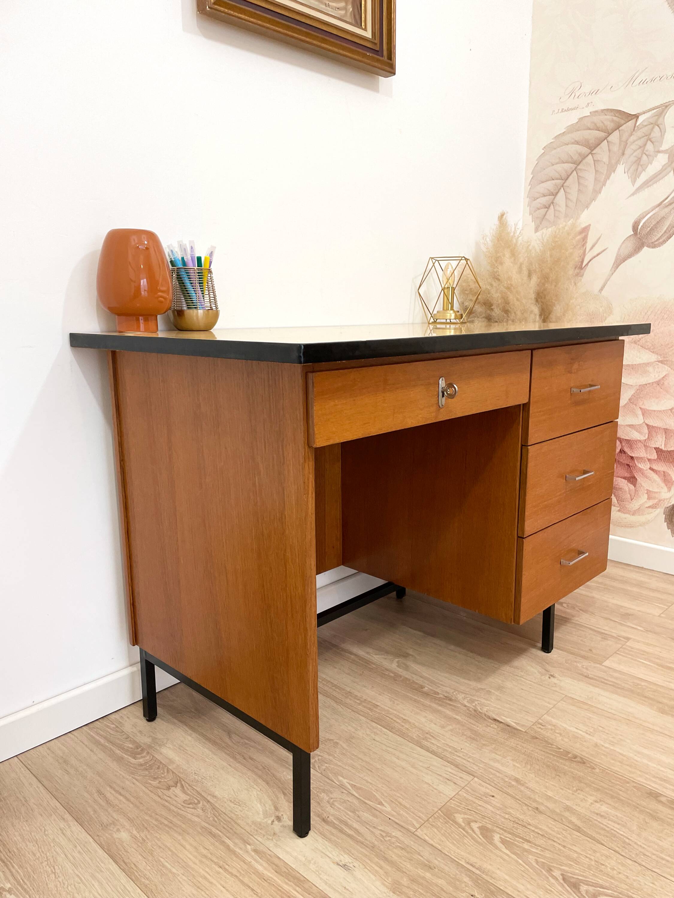 Bureau vintage bois & formica – années 60/70