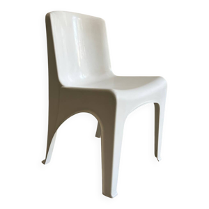 Chaise monobloc design
