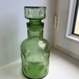 Decanter in green bubbled glass 70s