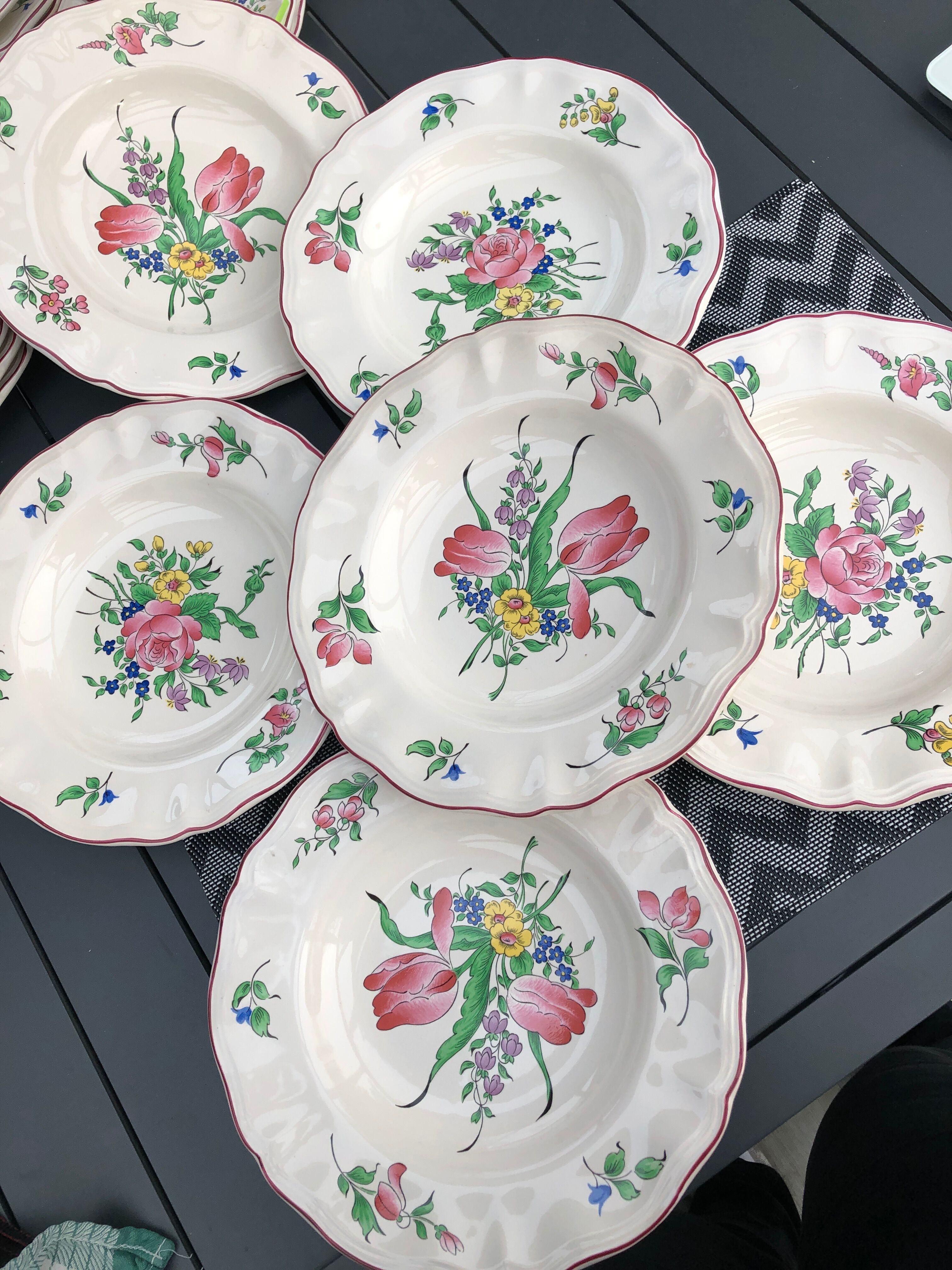 Set of 6 Luneville hollow plates