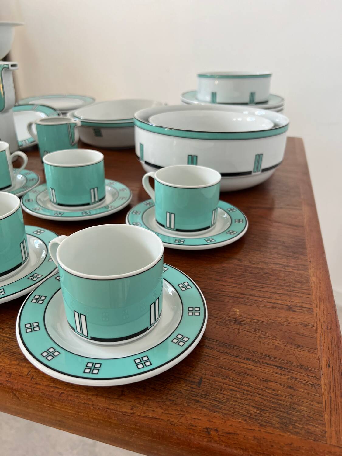 Vintage 72-piece tableware set Arzberg model Cult Focus postmodern bauhaus style