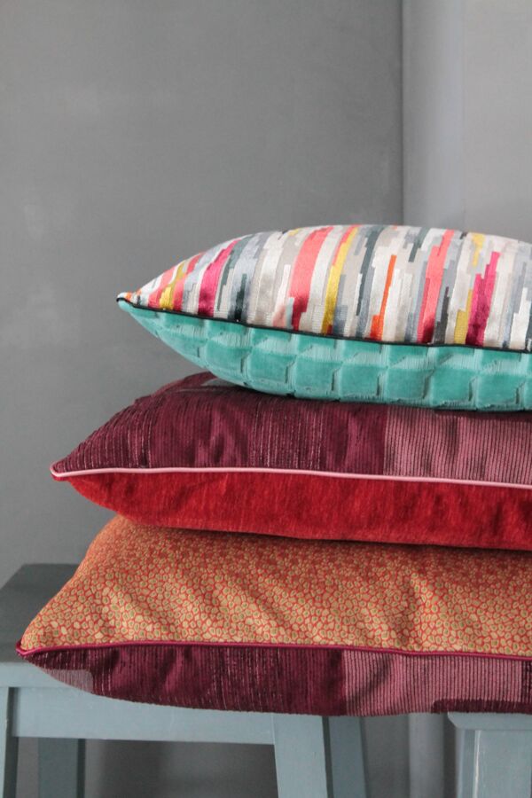 Coussin Double Face En velours D'ameublement D'éditeur Rayé Multicolore 40 X 40 Cm