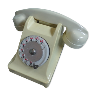 Téléphone vintage à cadran en bakélite blanche