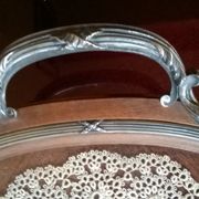 Plateau de service en bois, verre et dentelle de bruxelles