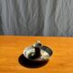 Petit bougeoir à main en grès bicolore brun et gris H6,5