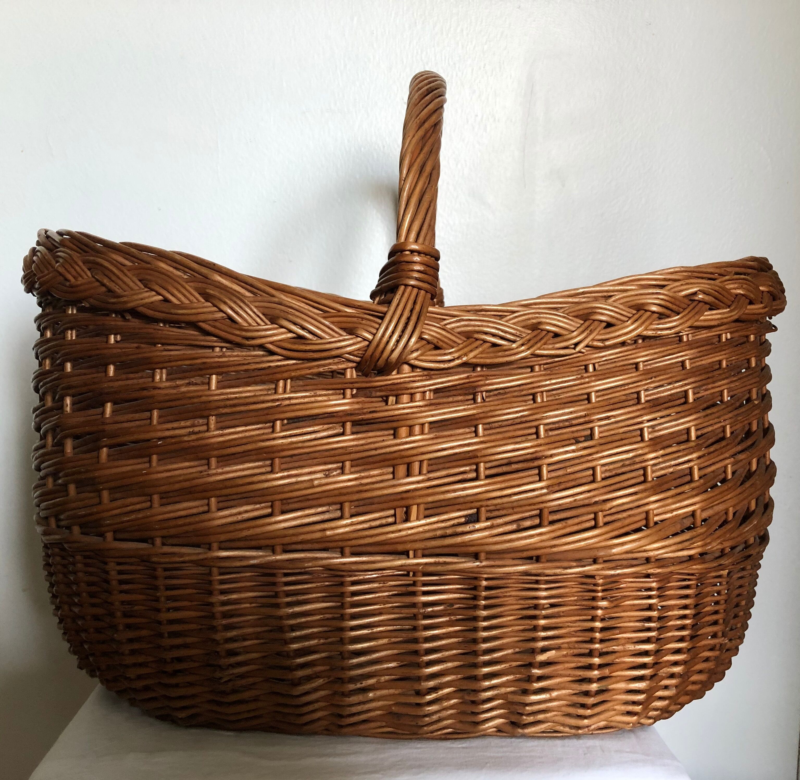 Wicker basket