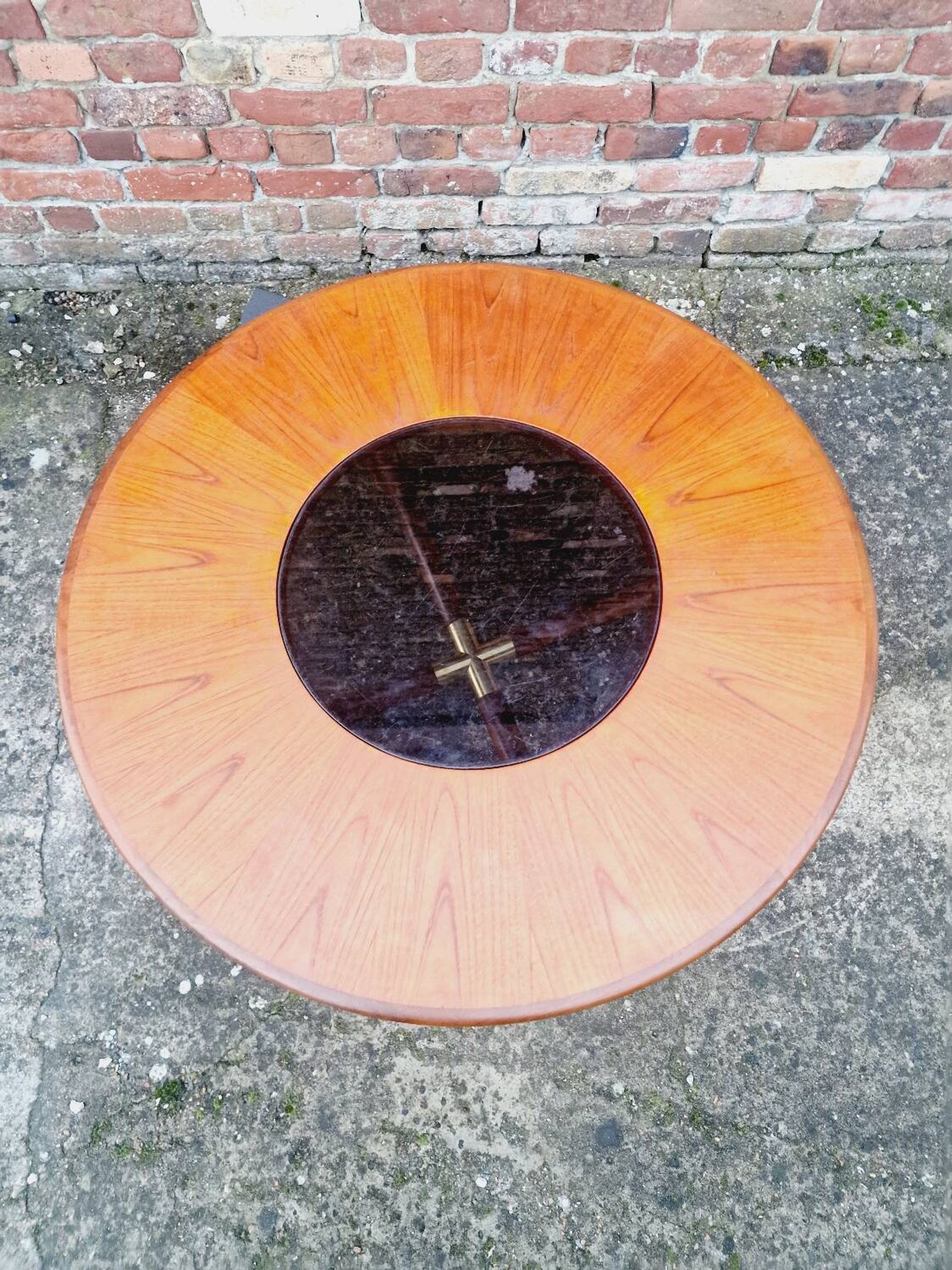 Table g-plan teck verre fumé signé vintage