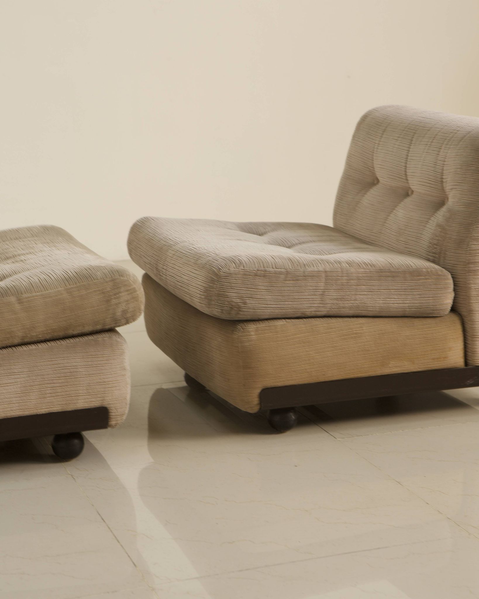 Pair of "Amanta" armchairs by Mario Bellini for C&B Italia, 60s