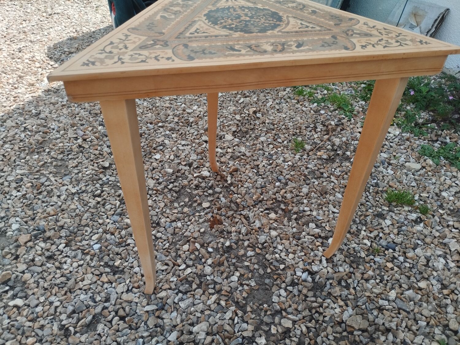 Beautiful pair of antique marquetry bedside tables.