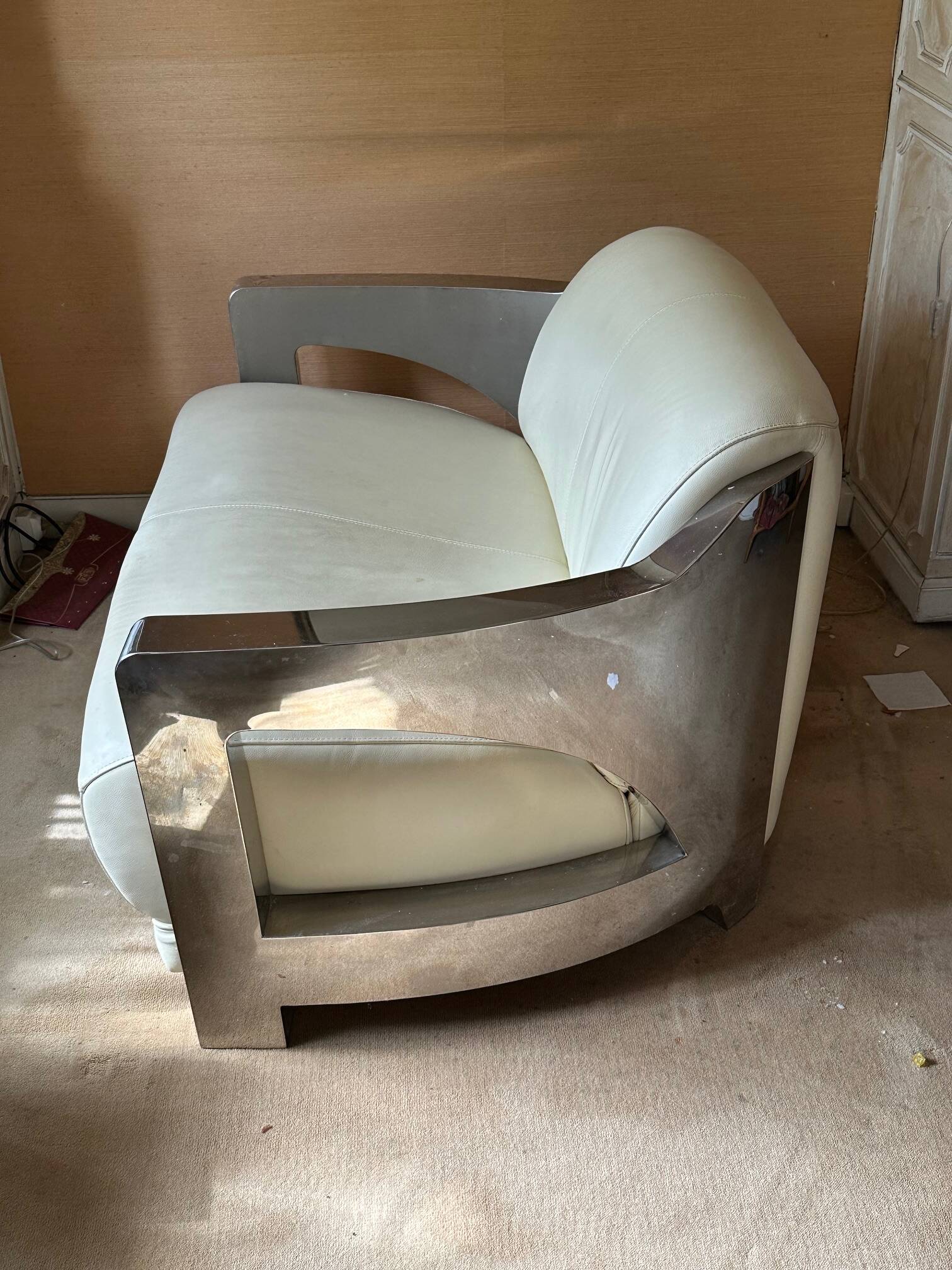 2-seater white leather sofa