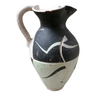 Spanish pitcher circa 1960