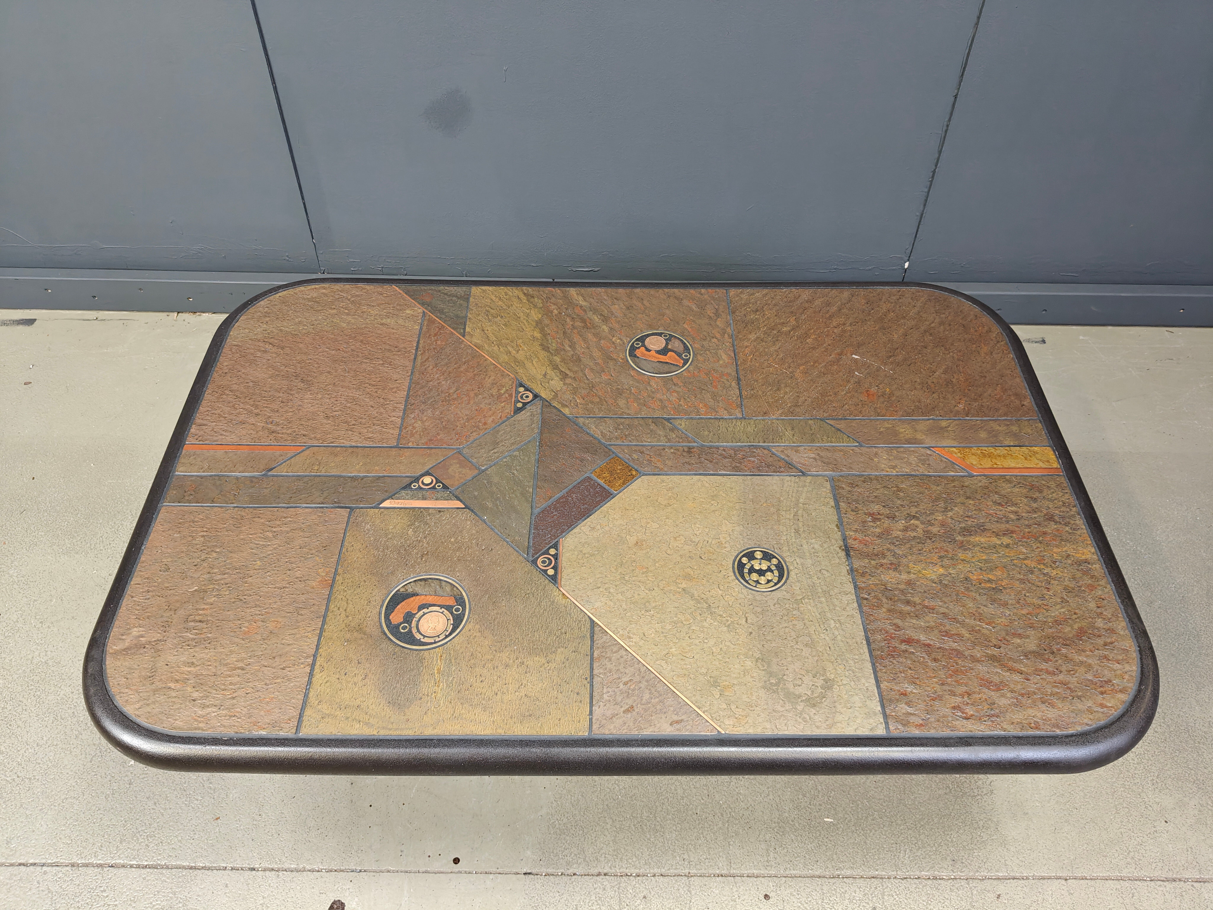 Table basse attribuée à Paul Kingma, années 1980.