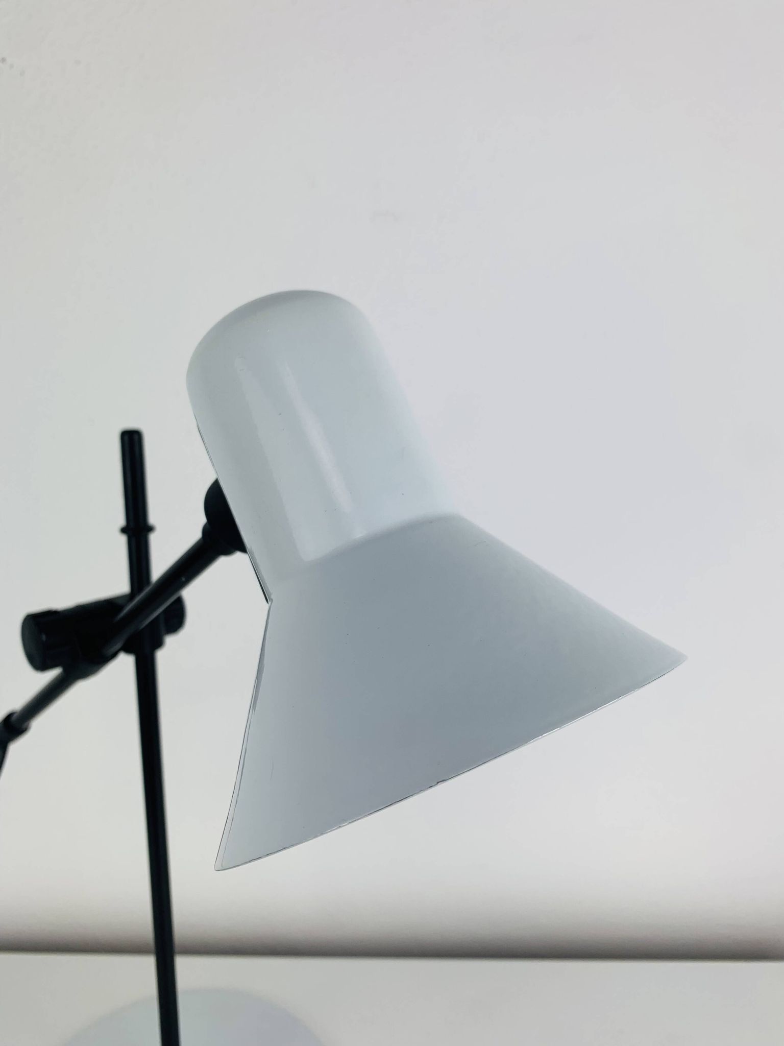 Veneta Lumi articulated vintage desk lamp