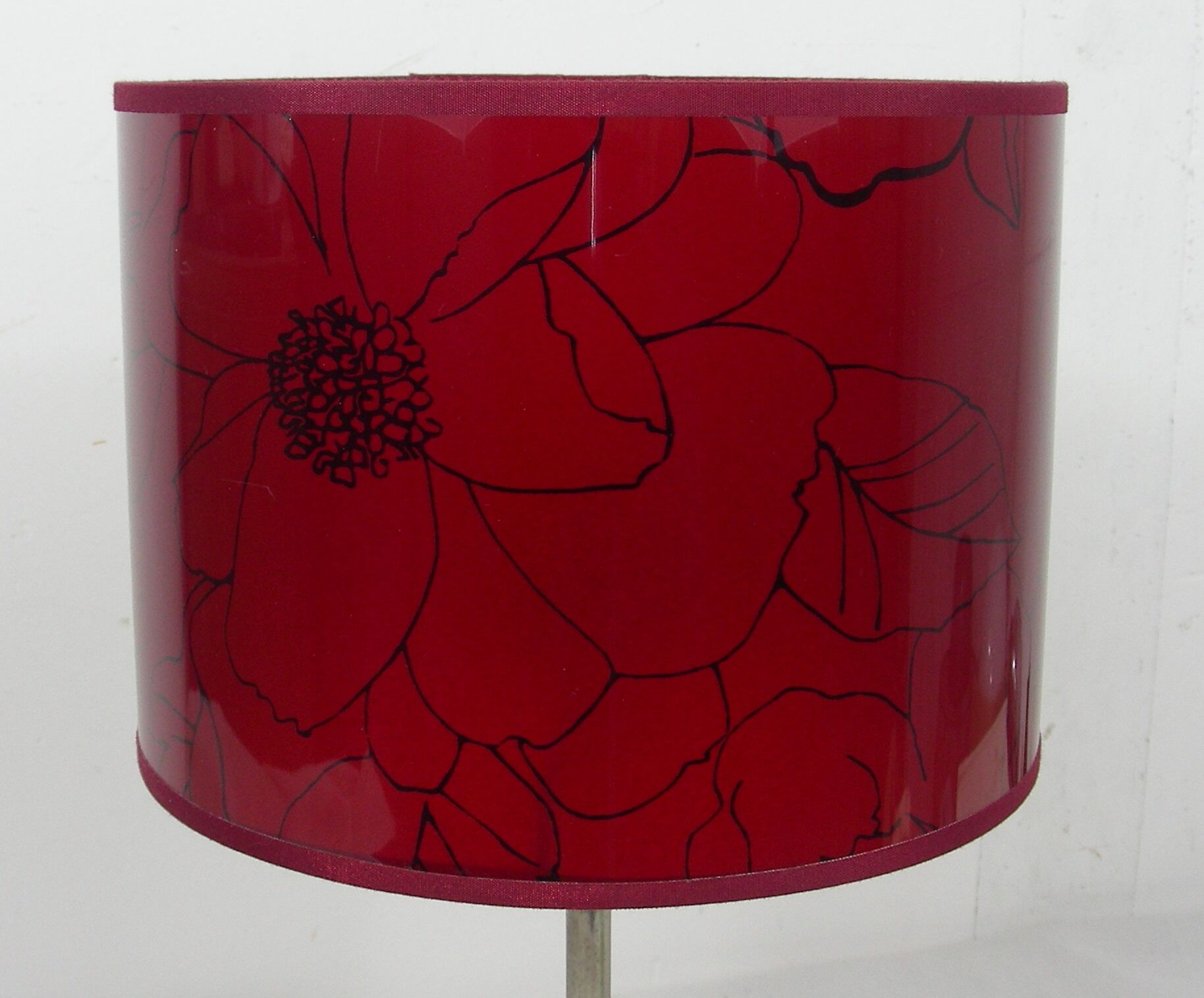 Lampe sur pieds ancienne rouge en laiton nickelé socle plomb