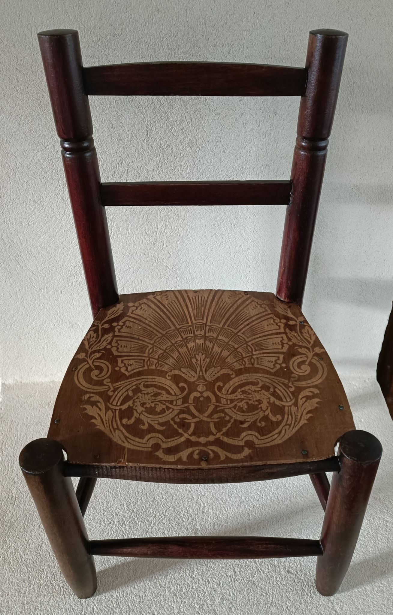 Chaise enfant en bois