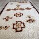 Tapis vintage berbère marocain fait main – 74 x 136 cm - 1c1004