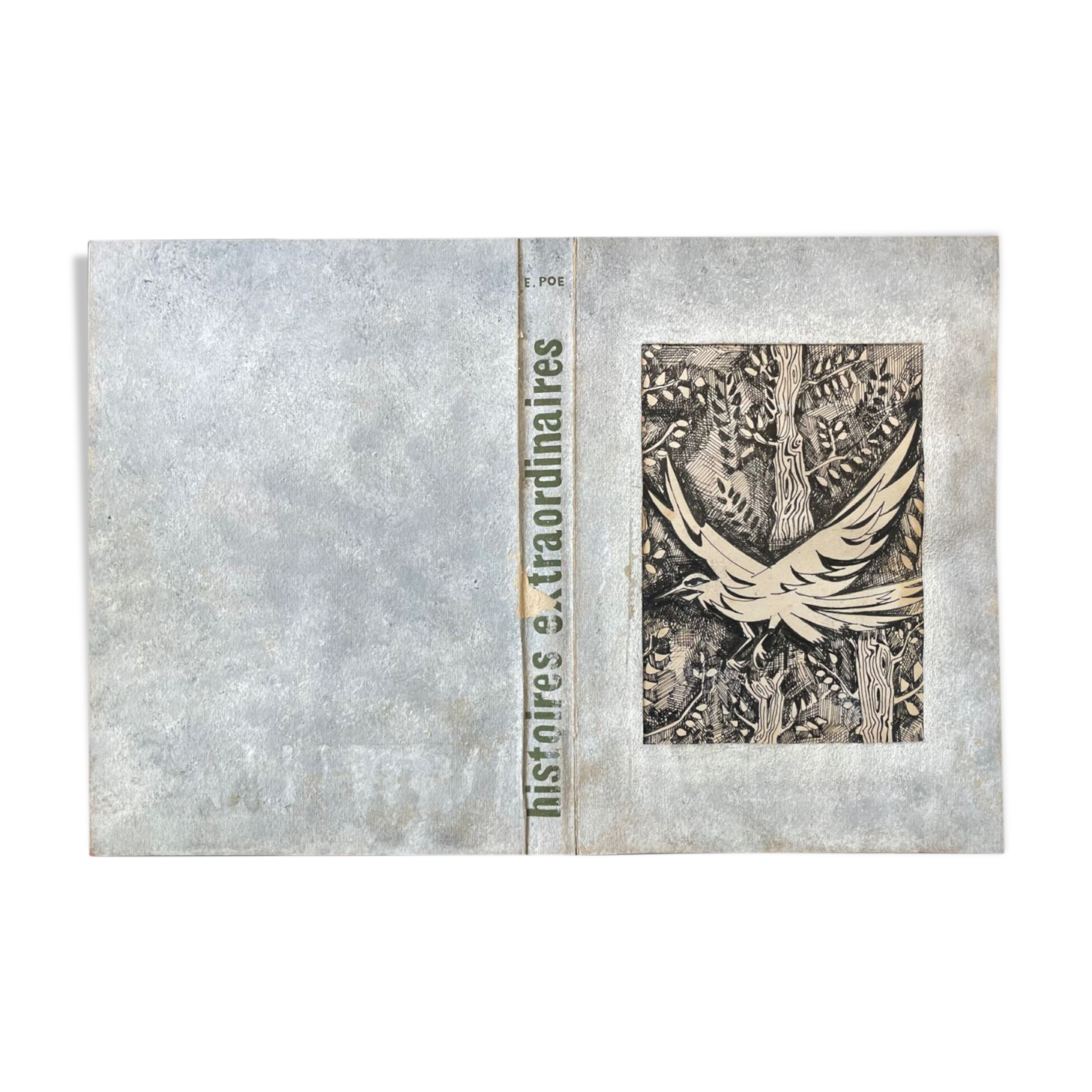 E.Poe XXe book cover study table
