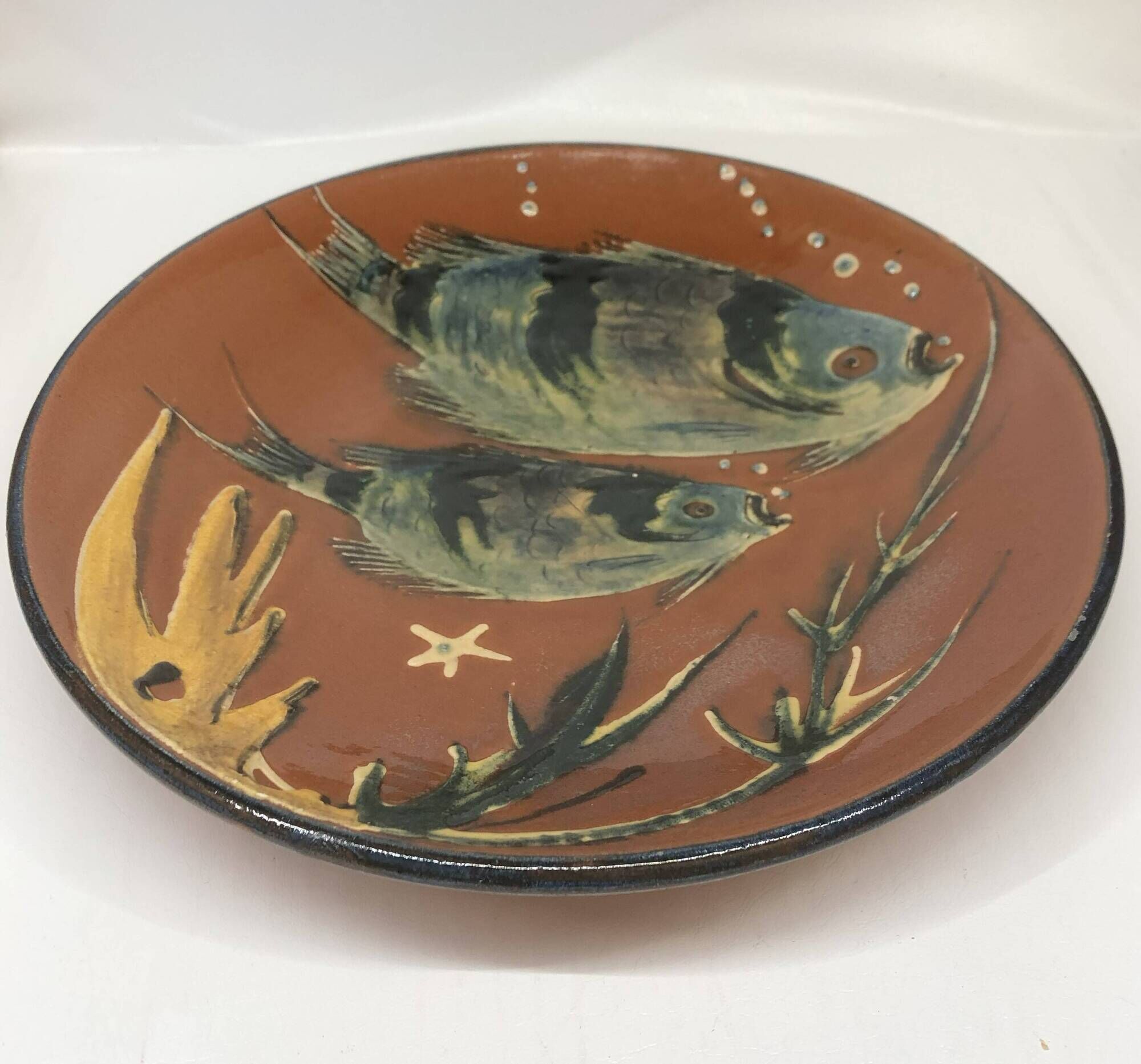 Lluís Puigdemont artisanal dish in enameled ceramic with fish decor