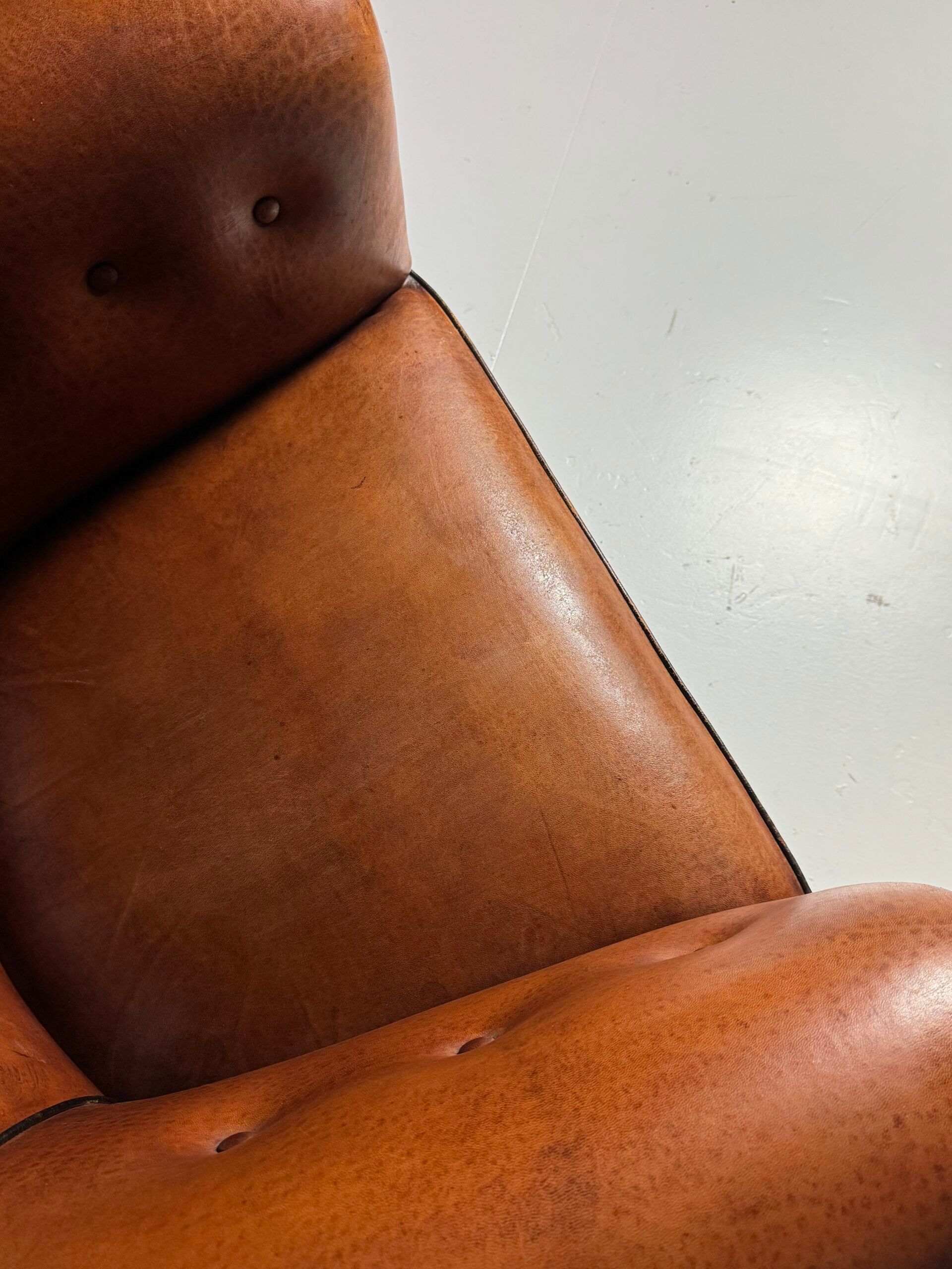Ensemble de 2 fauteuils club en peau de mouton