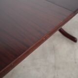 Round mahogany table, Danish design, 1970s, manufactured in Denmark