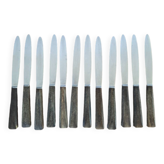 Set of 12 horn handle knives