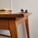 Bureau vintage pieds compas