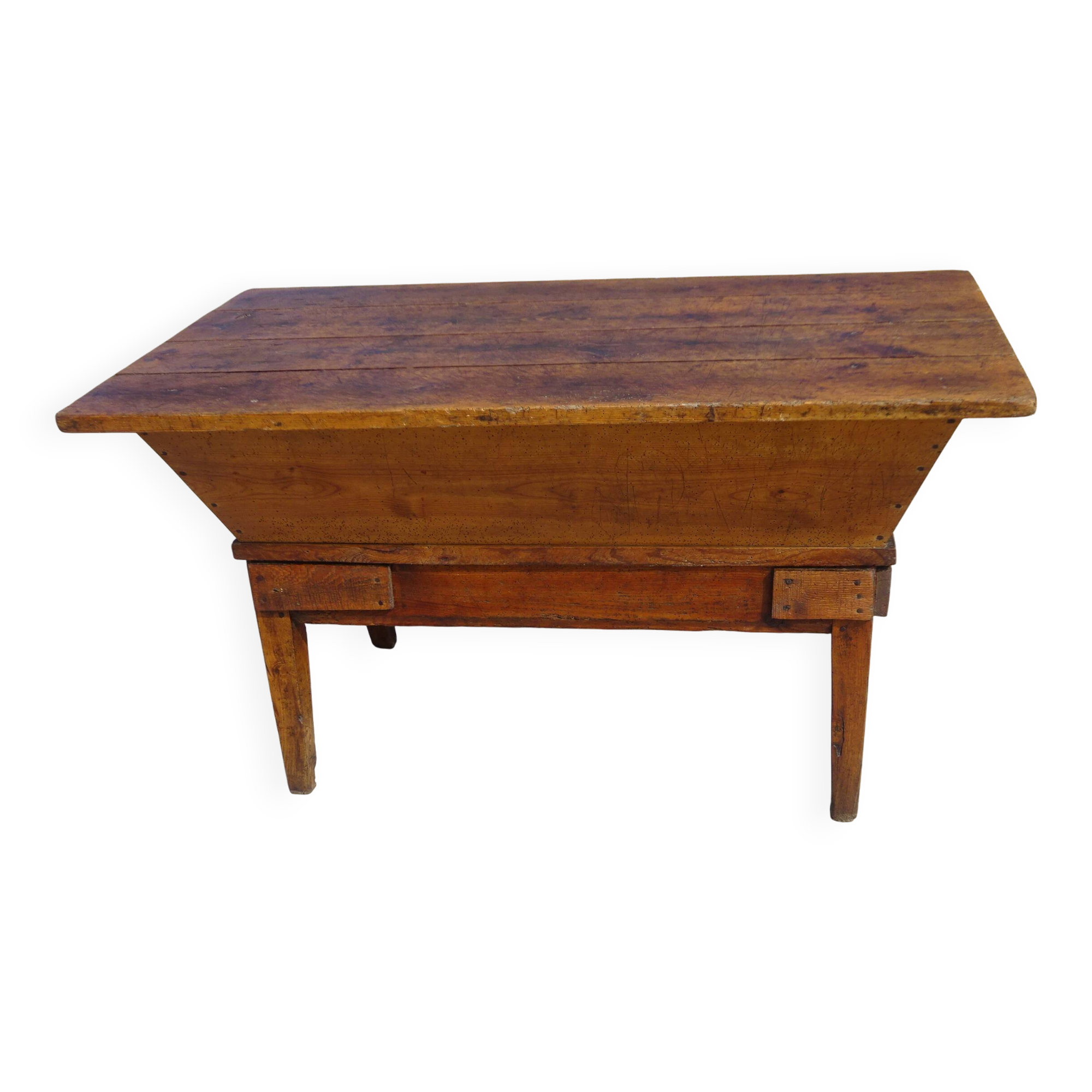 Rustic kneading trough in solid oak, removable lid and base.