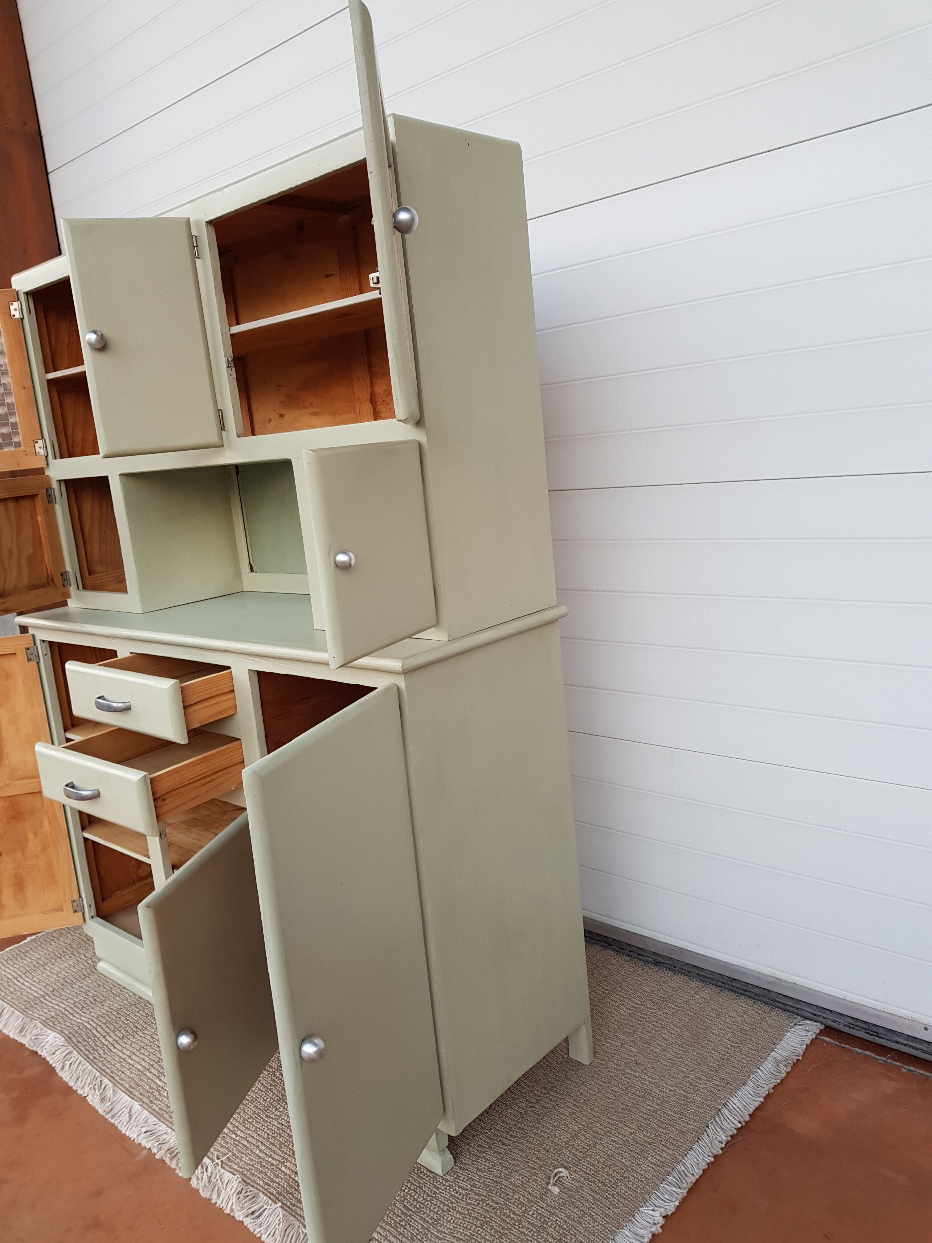 Old furniture style Mado Green/greyed 40s