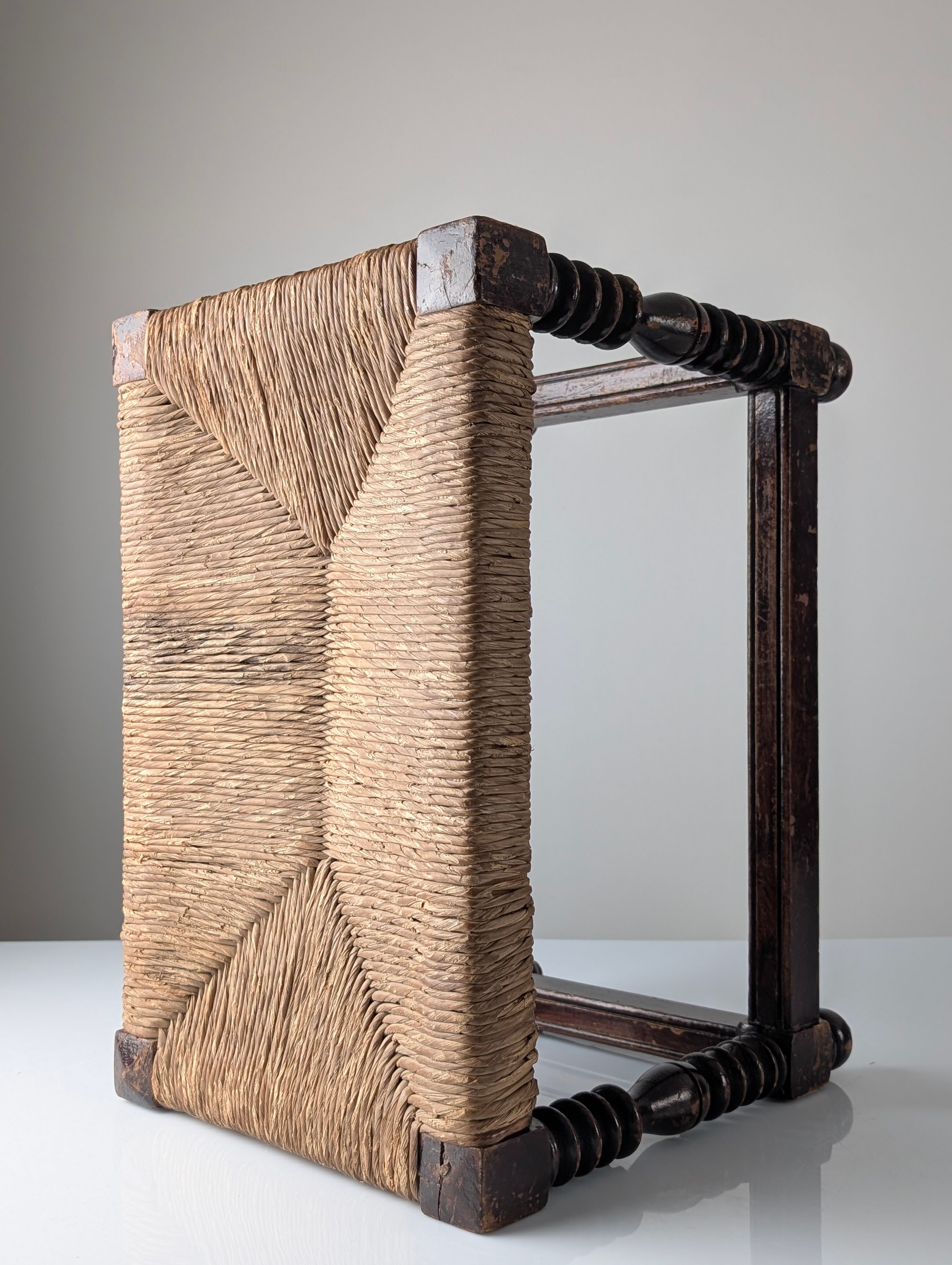 Traditional Spanish rush bench with turned legs, 1940s