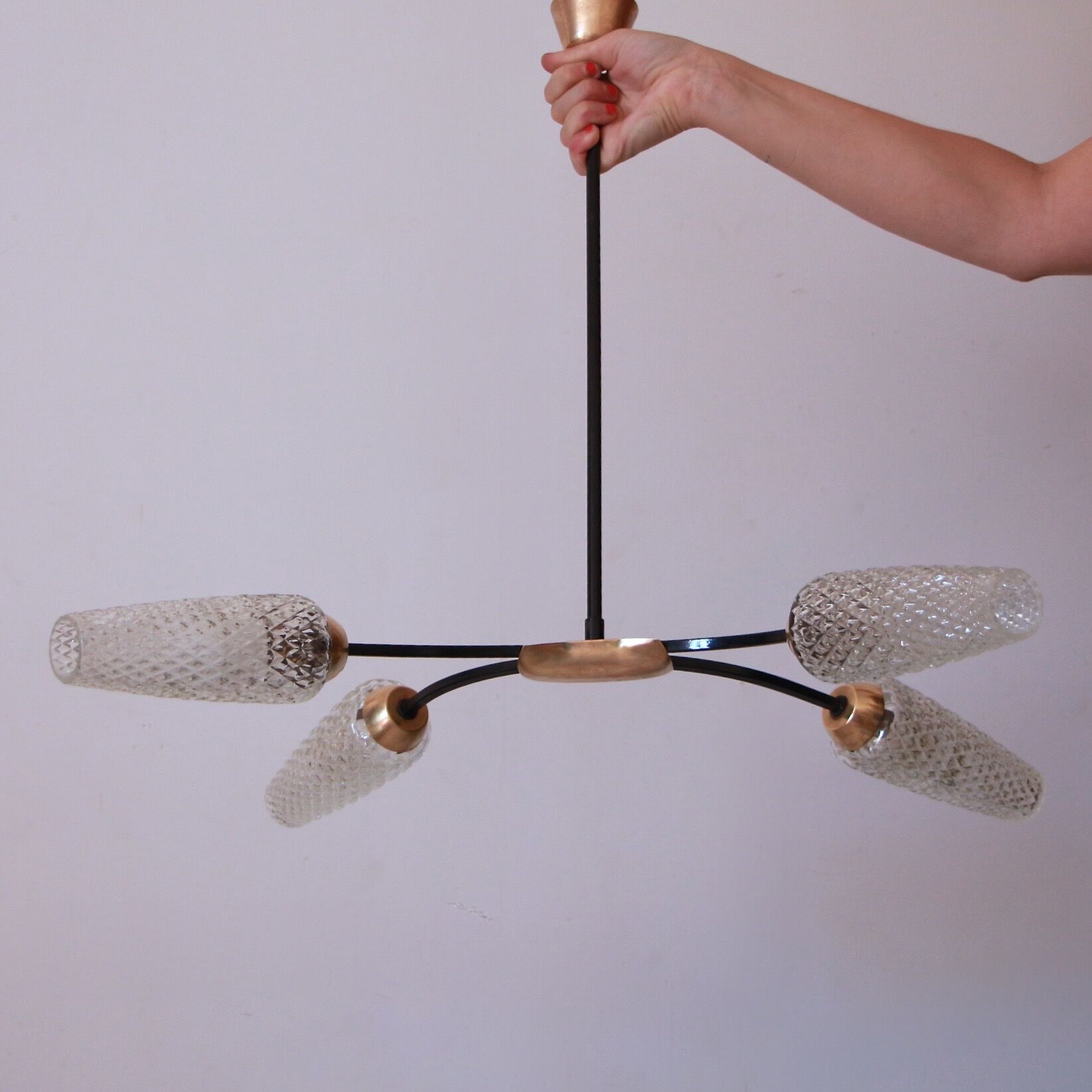 Lustre 4 tulips and brass