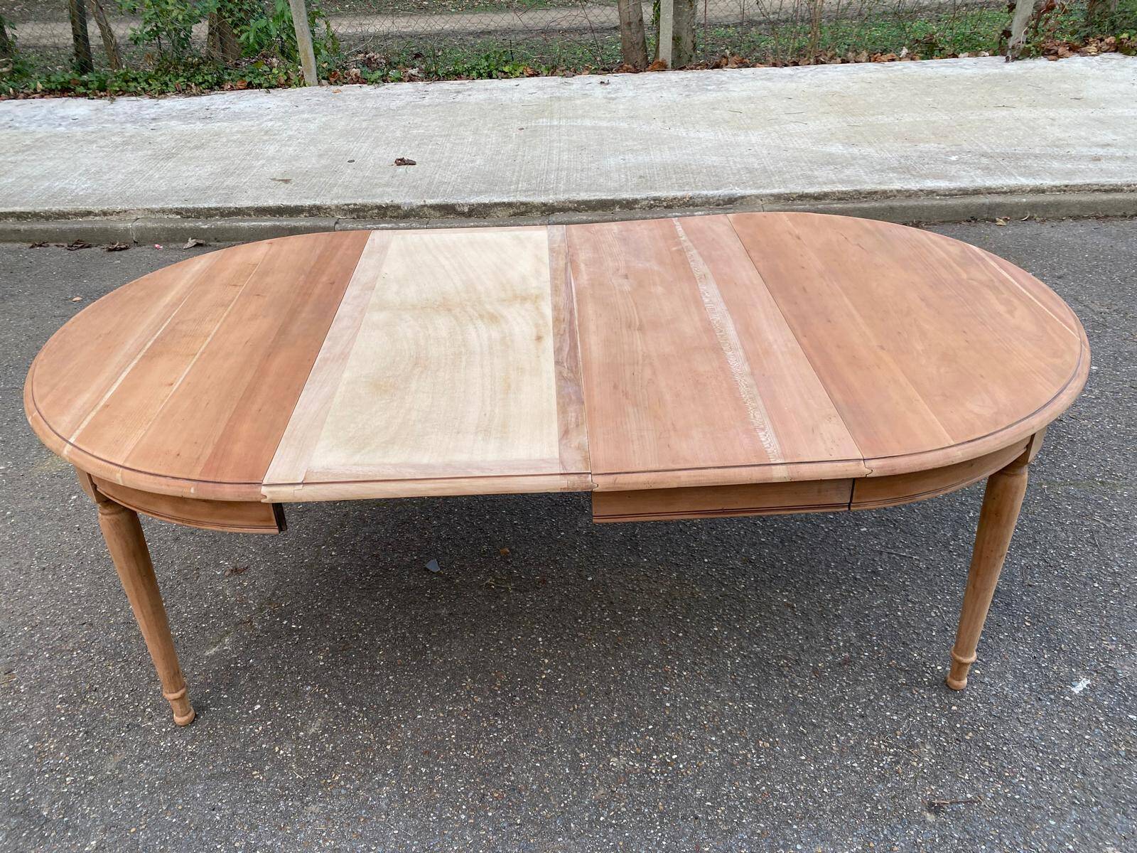 Renovated Louis Philippe round extendable dining table 110-200cm 19th century