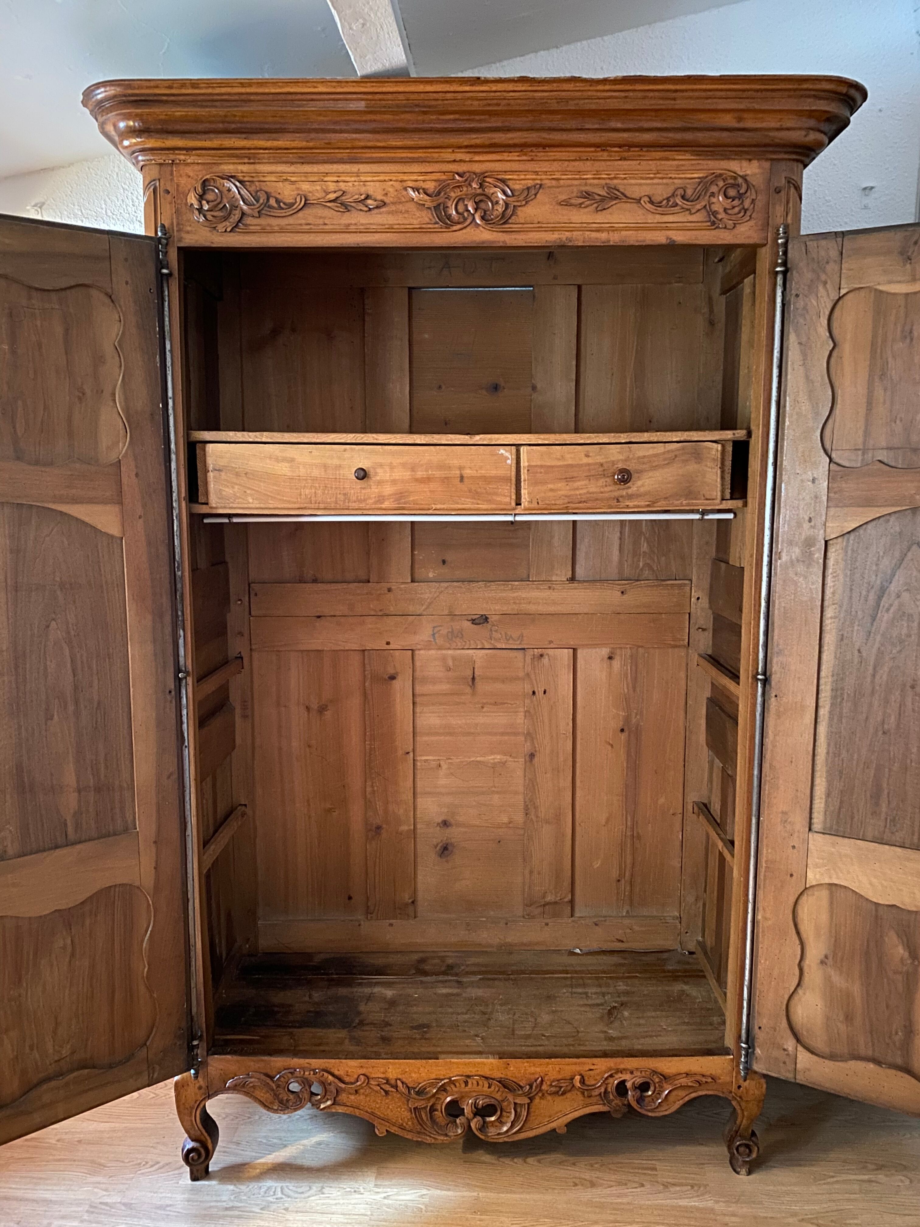 Cabinet Louis XV walnut 19th