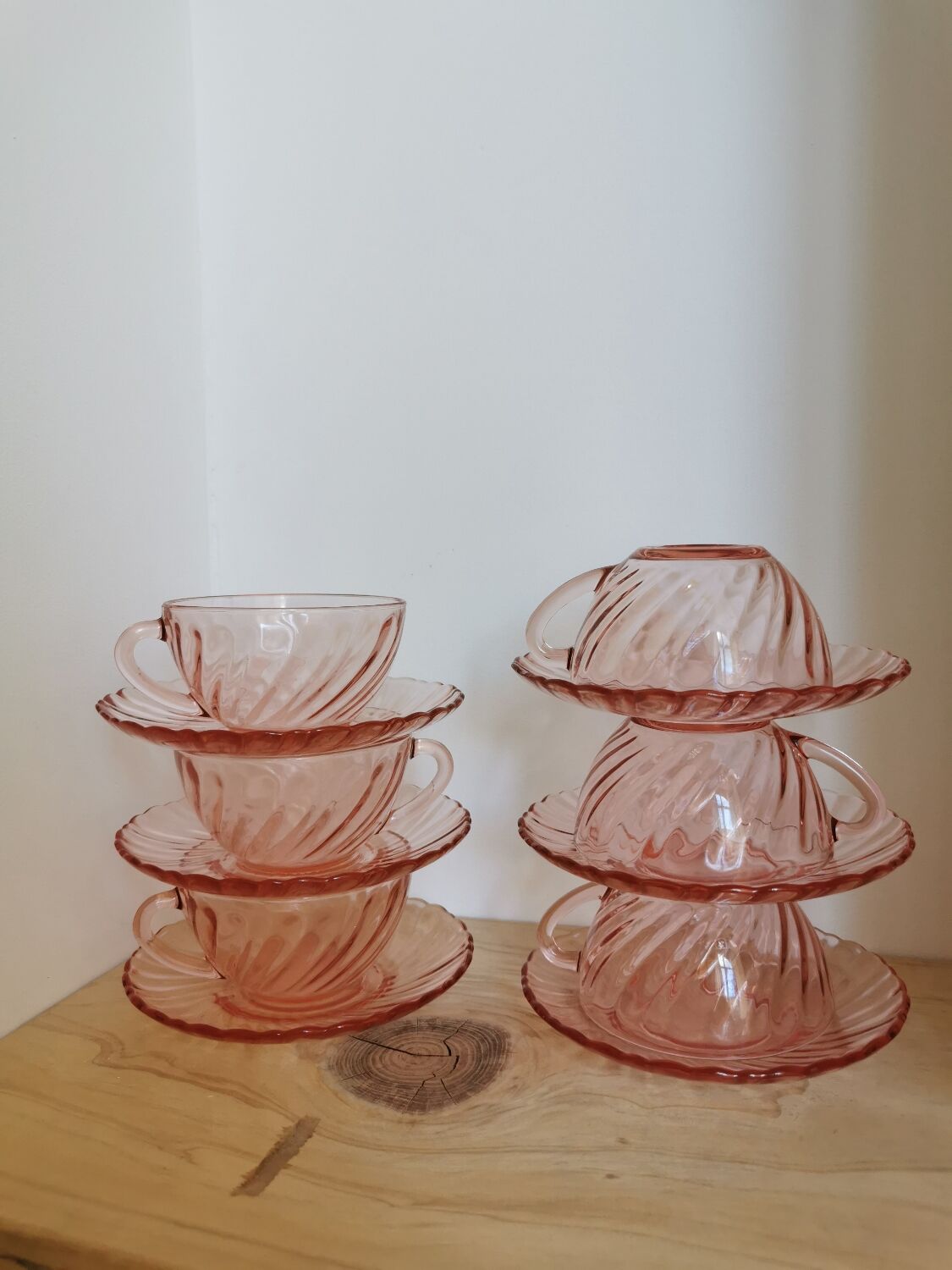 Vintage cups Arcoroc Rosaline