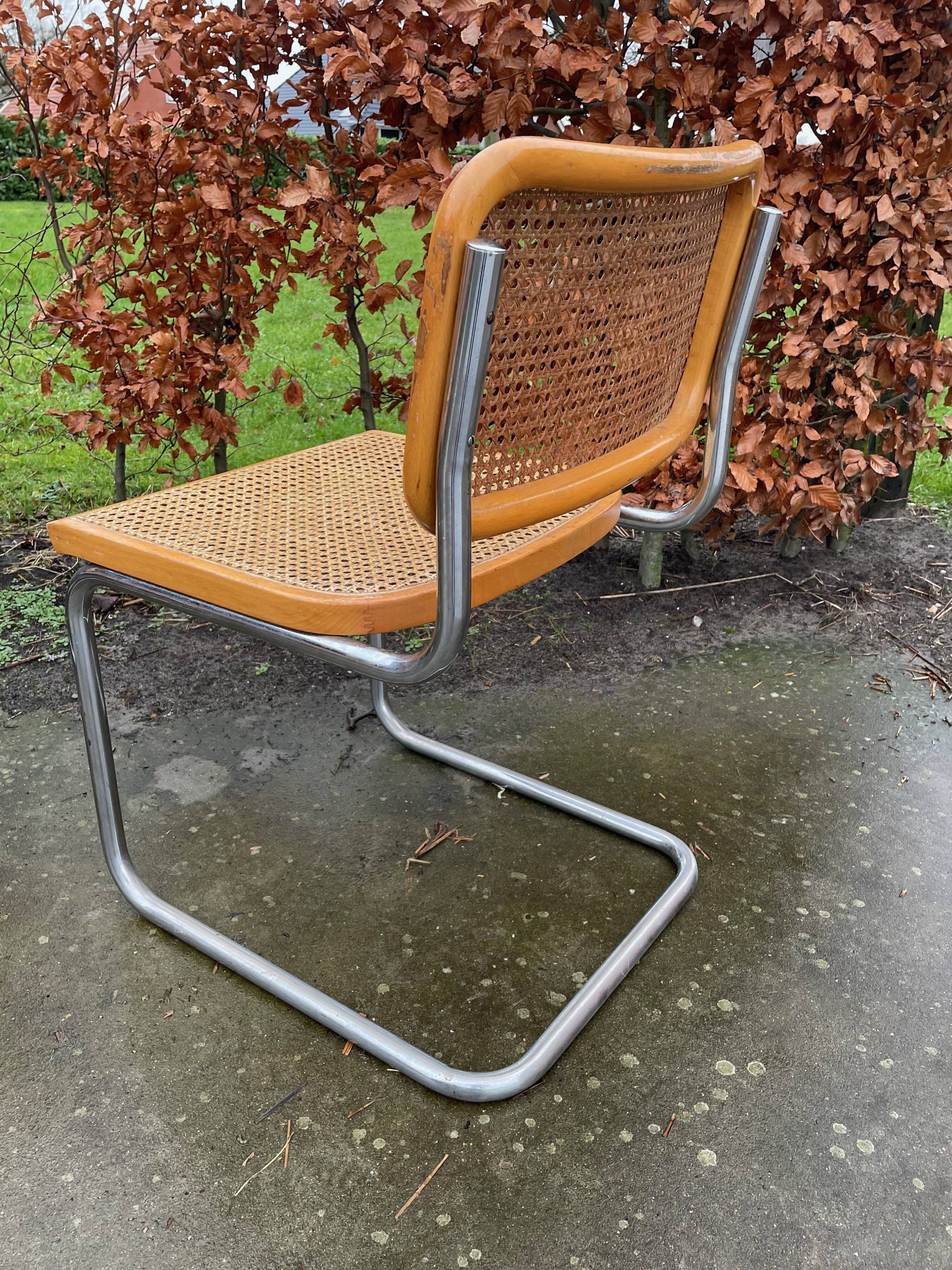 Suite of 4 vintage Chairs model Cesca designed by Marcel Breuer Design