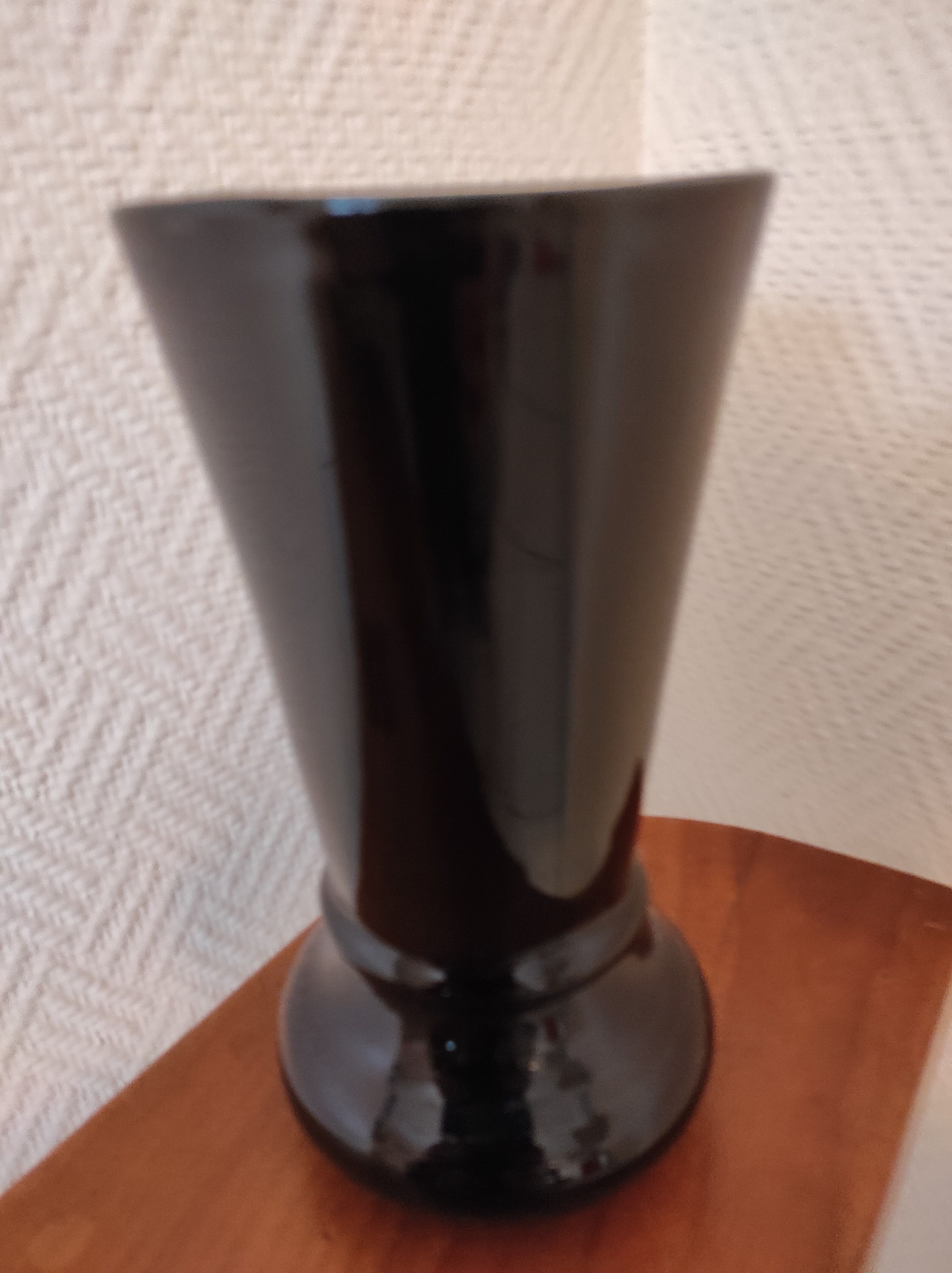 Black opaline vase