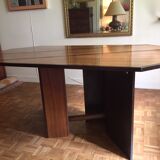 Design dining table convertible into a console