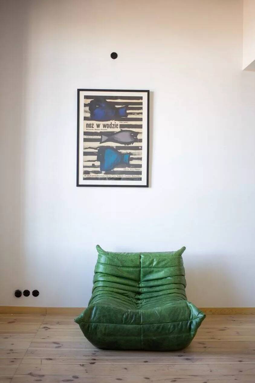 Fauteuil lounge Togo en cuir vert Dubaï par Michel Ducaroy pour Ligne Roset