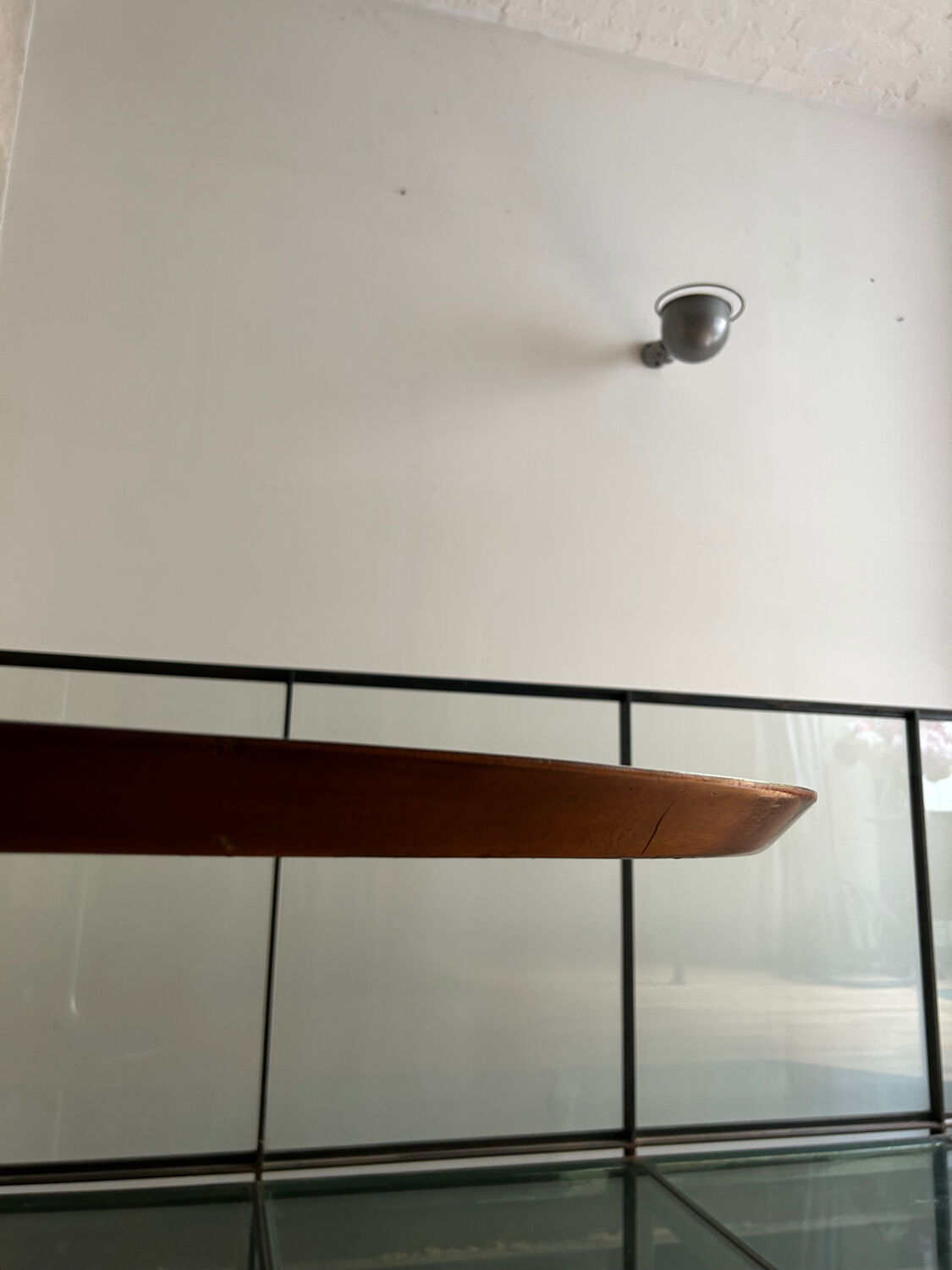 Table ovale vintage pied tulipe Georges Frydman pour EFA 1970