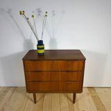 Small Danish chest of drawers from the 1960s in teak – 3 drawers