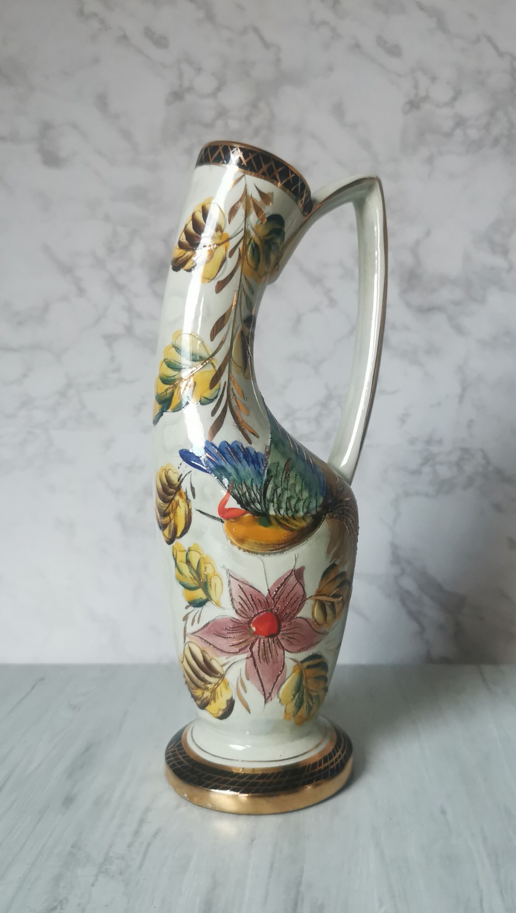 Ceramic hummingbird vase by Bequet