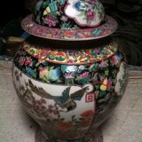 Chinese covered vase