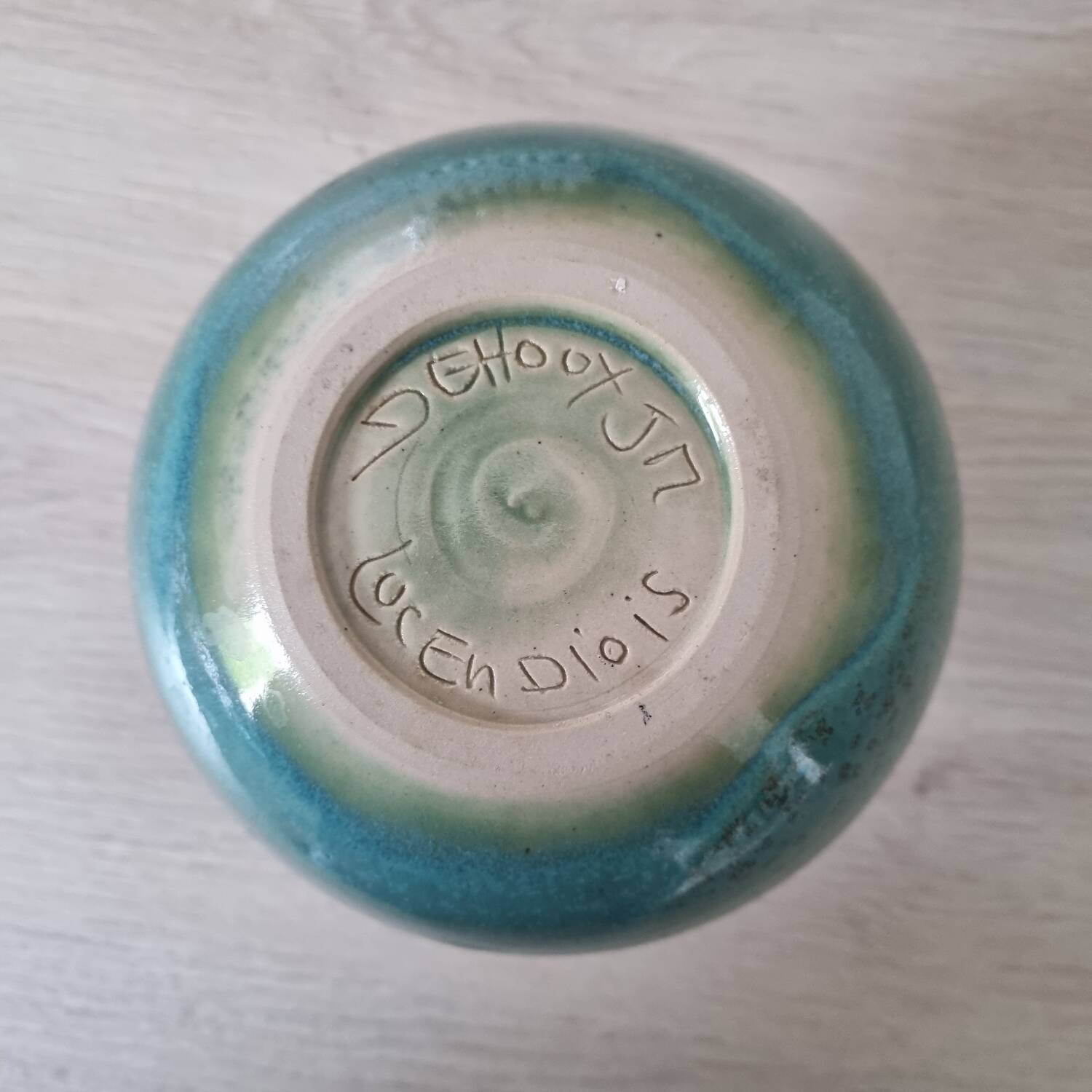 Flower vase