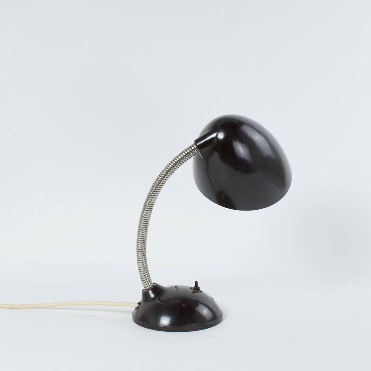 Art deco bakelite desk lamp from the 1930s-40s