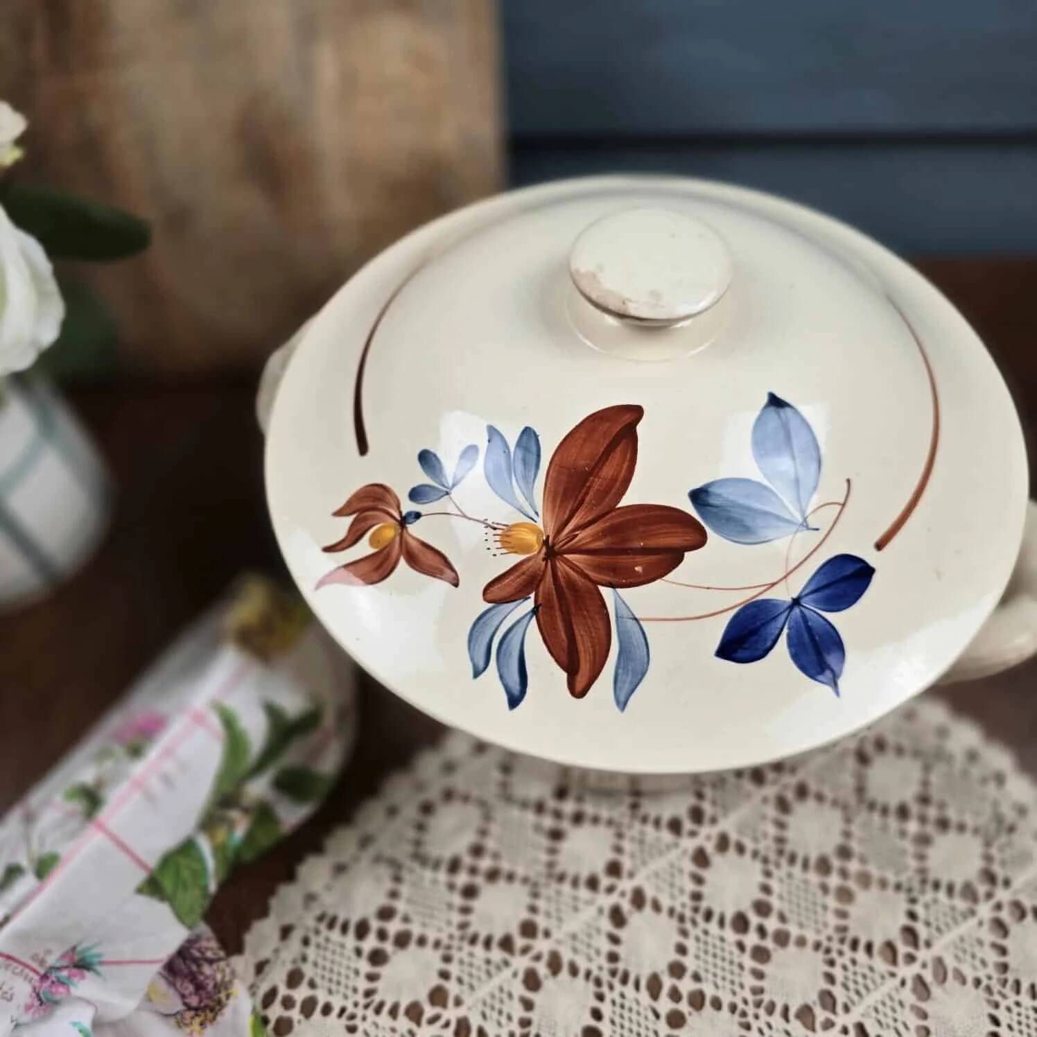 Large vintage soup tureen Digoin Sarreguemines – Brown and blue floral decoration