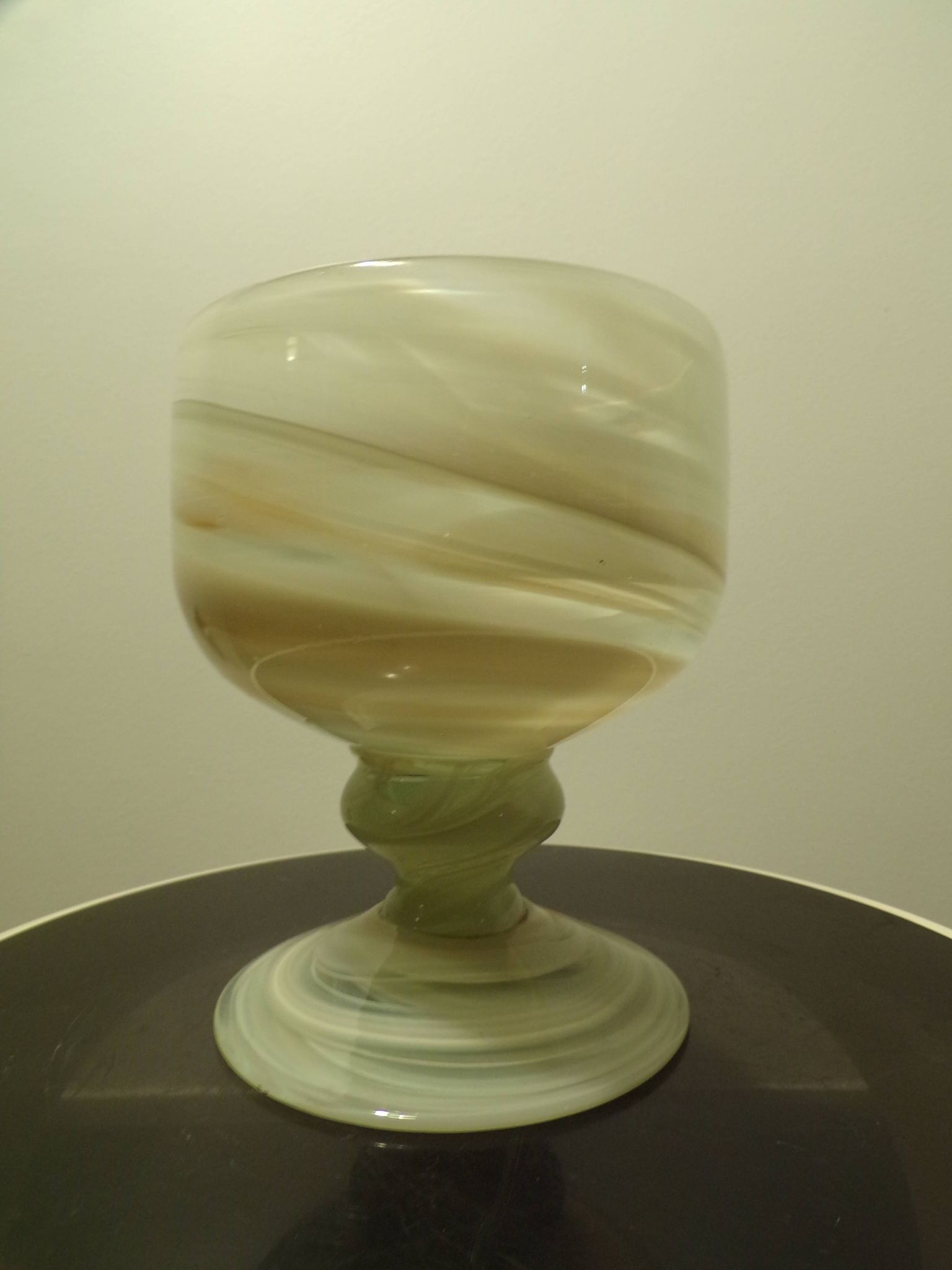 Vase Maure Vieil en verre jaspé Par Bob le Gleis