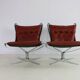 Seventies design special chromed metal Falcon chairs and table by Sigurd Re