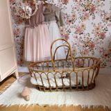 Rattan bassinet