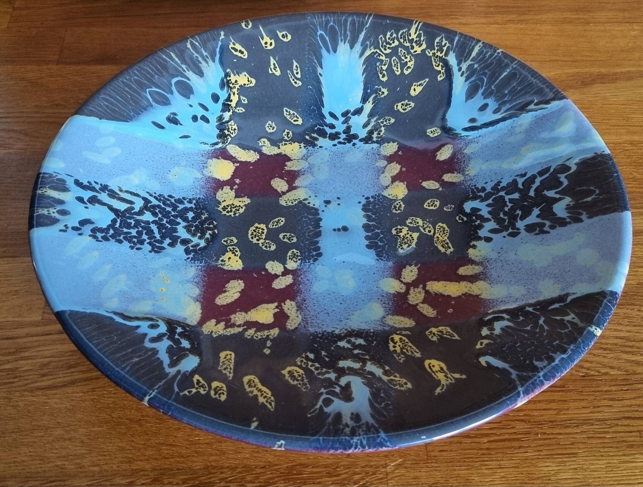 Large ceramic fruit bowl from Notre-Dame du Bec Abbey