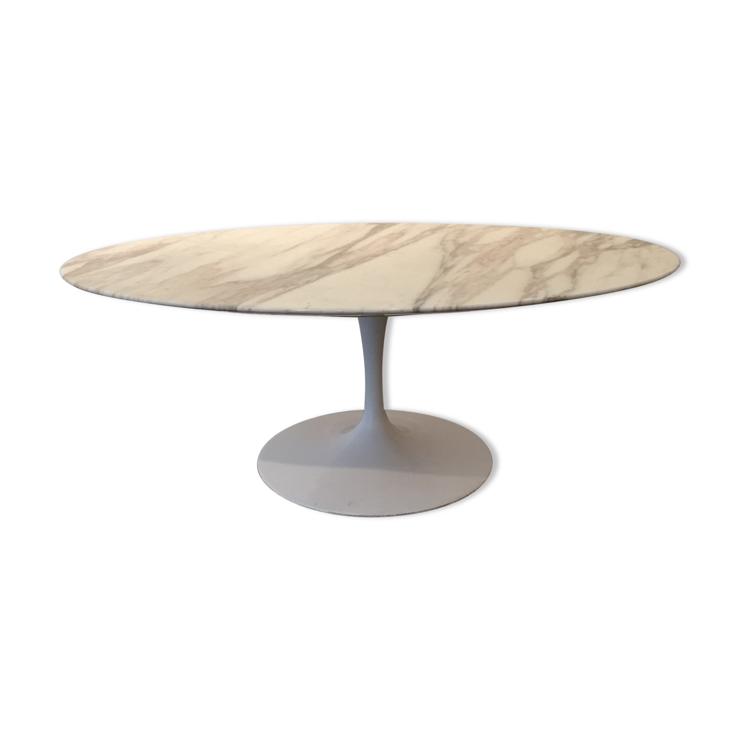 Table Calacatta marble low Eero Saarinen Tulip for Knoll International