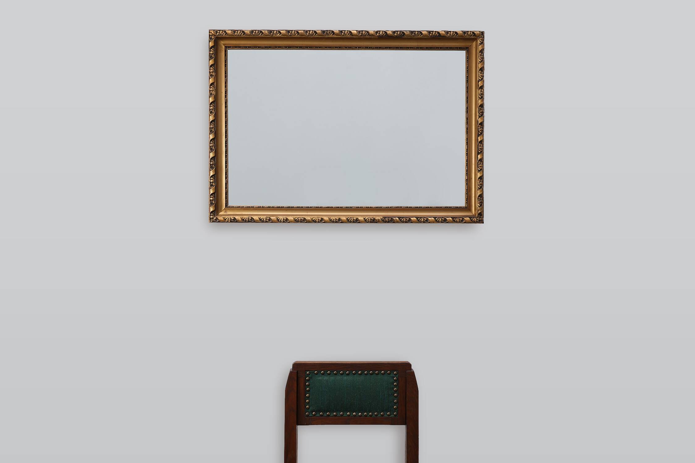 Miroir néoclassique en bois doré, Belgique, vers 1900